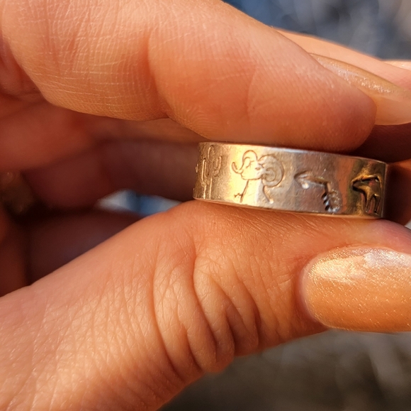 Taxco Stamp Decorated Ring Band - Picture 2 of 5